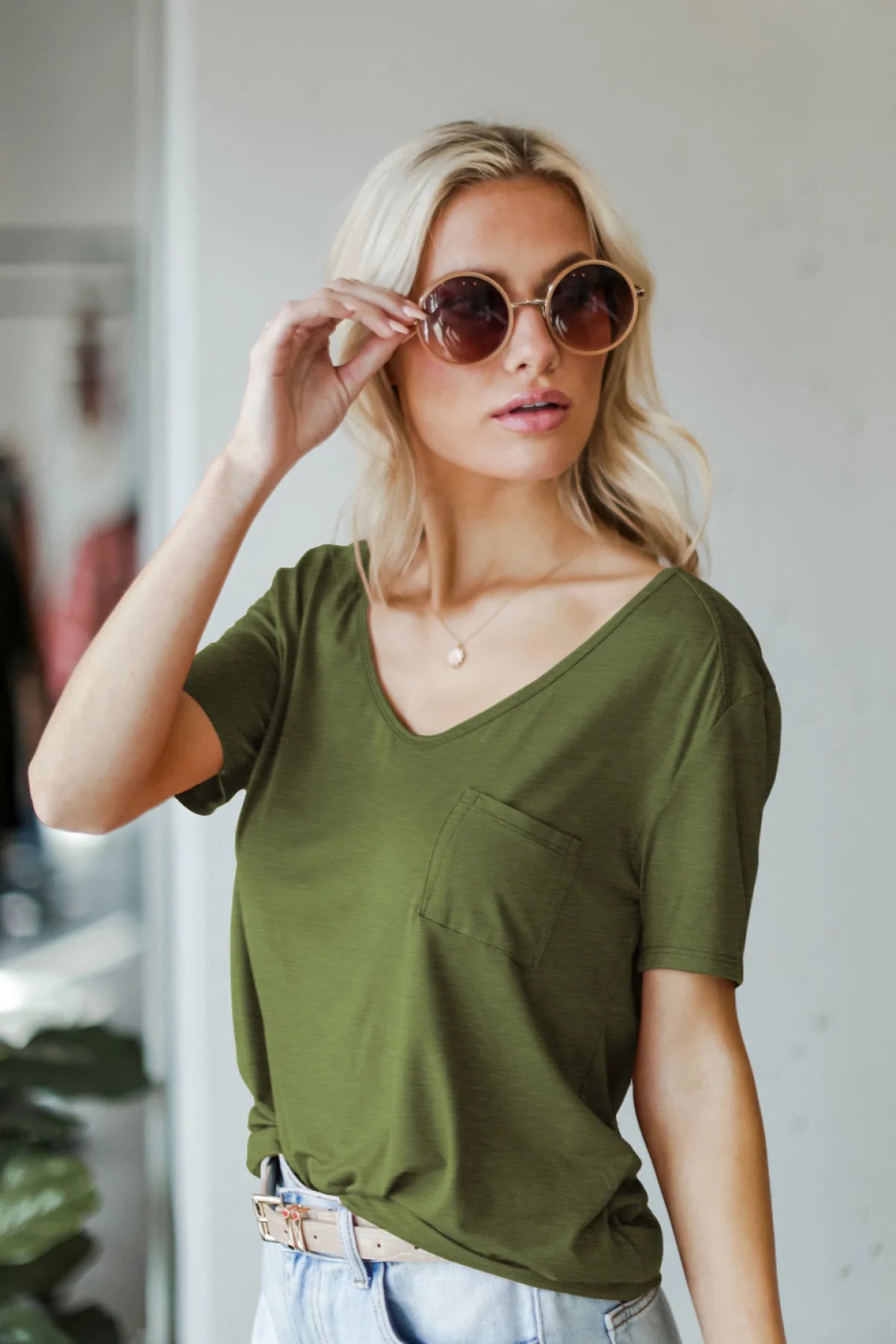 Scoop Neck Solid Color T-short