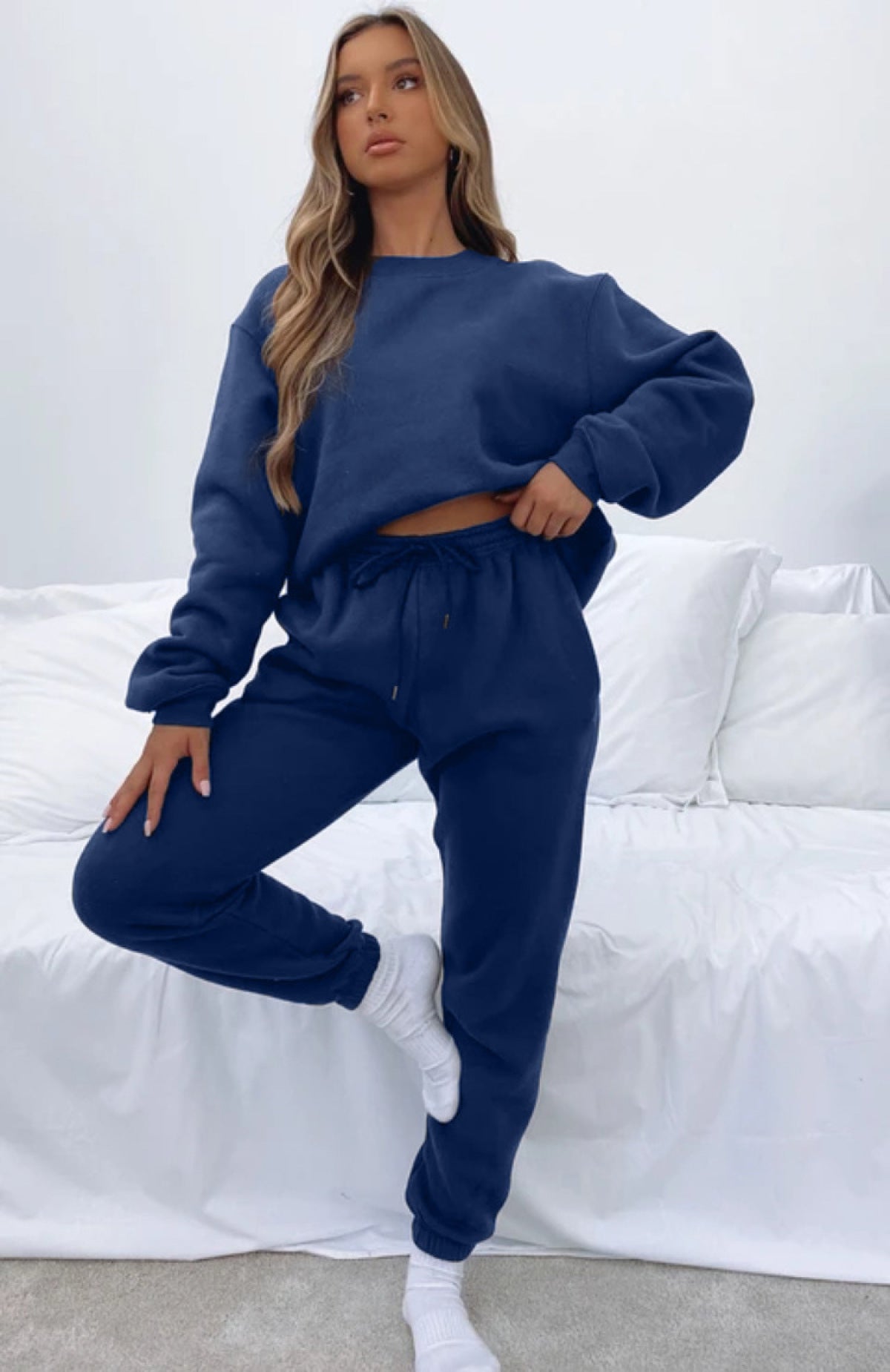 Solid Color Round Neck Long-Sleeved Sweatshirt & Sweatpants Set