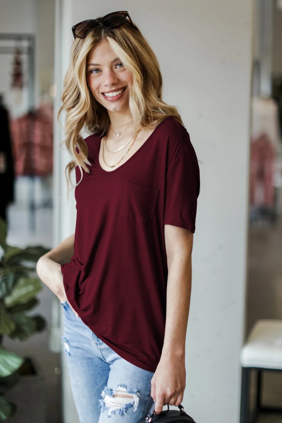 Scoop Neck Solid Color T-short