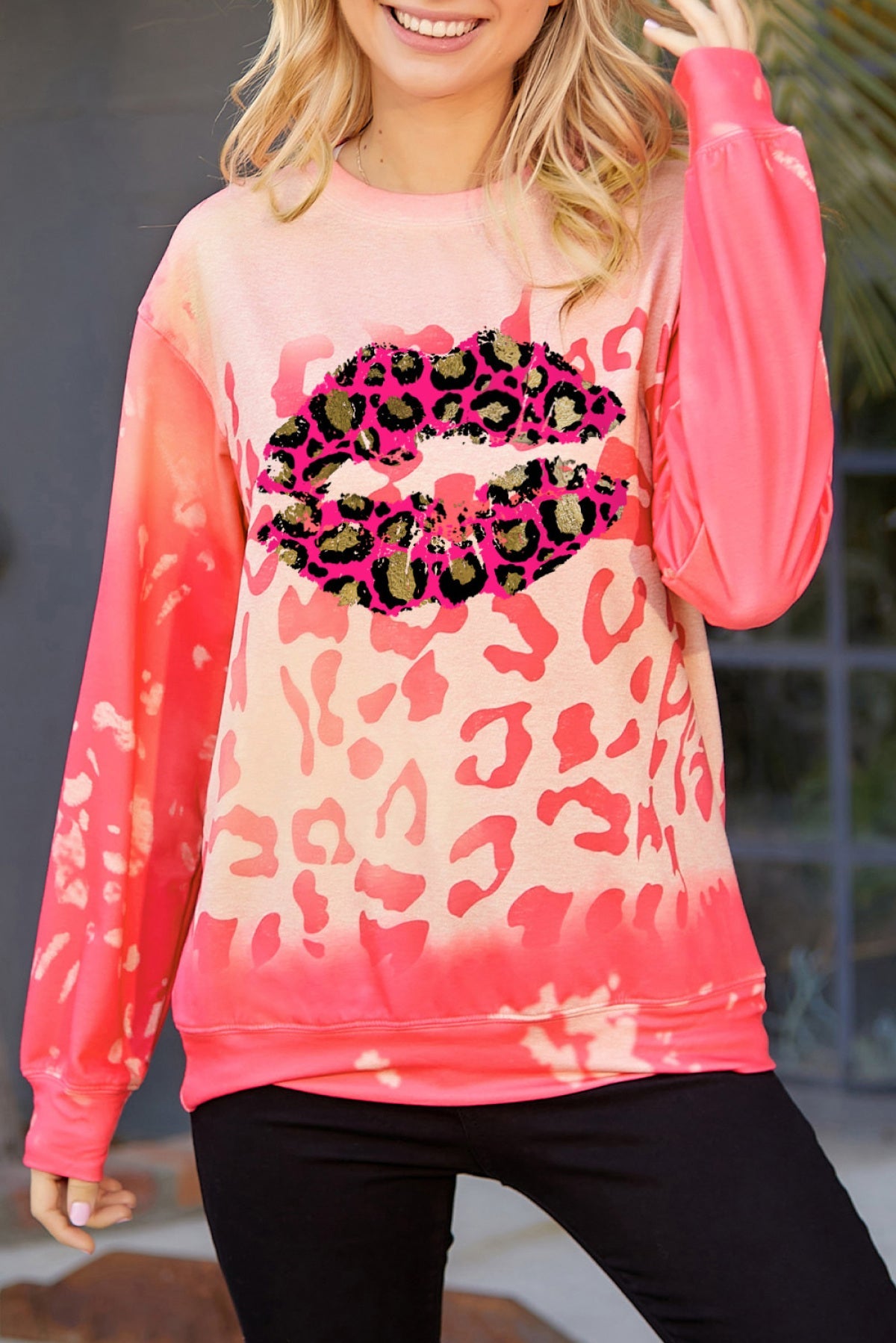 Pink Shining Leopard Lips Print Vintage Bleached Sweatshirt