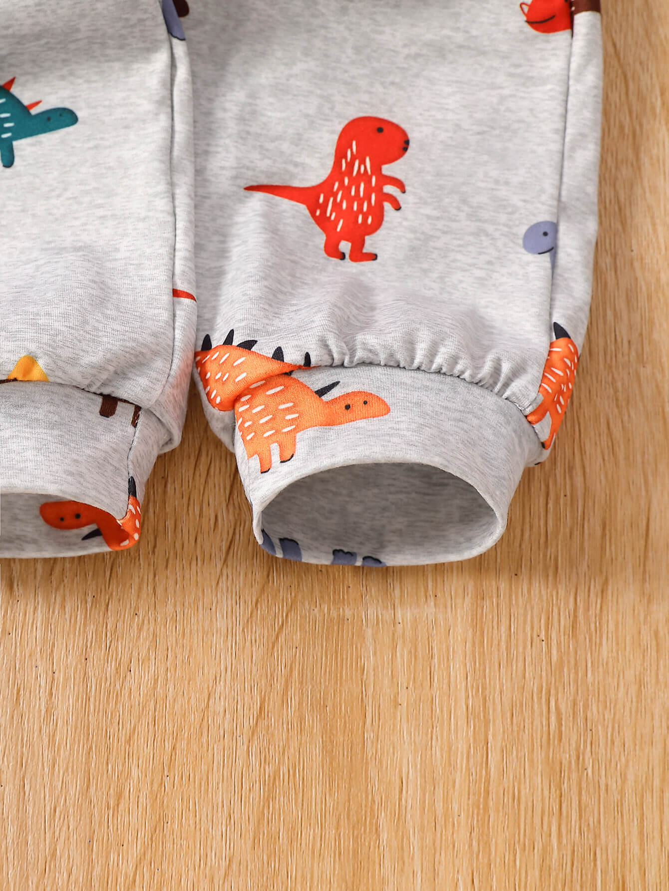 Baby Dinosaur Print Hooded Bodysuit and Joggers Set