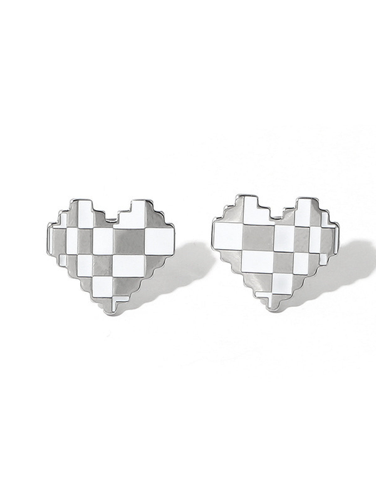 Heart-Shaped Enamel Checkerboard Design Earrings