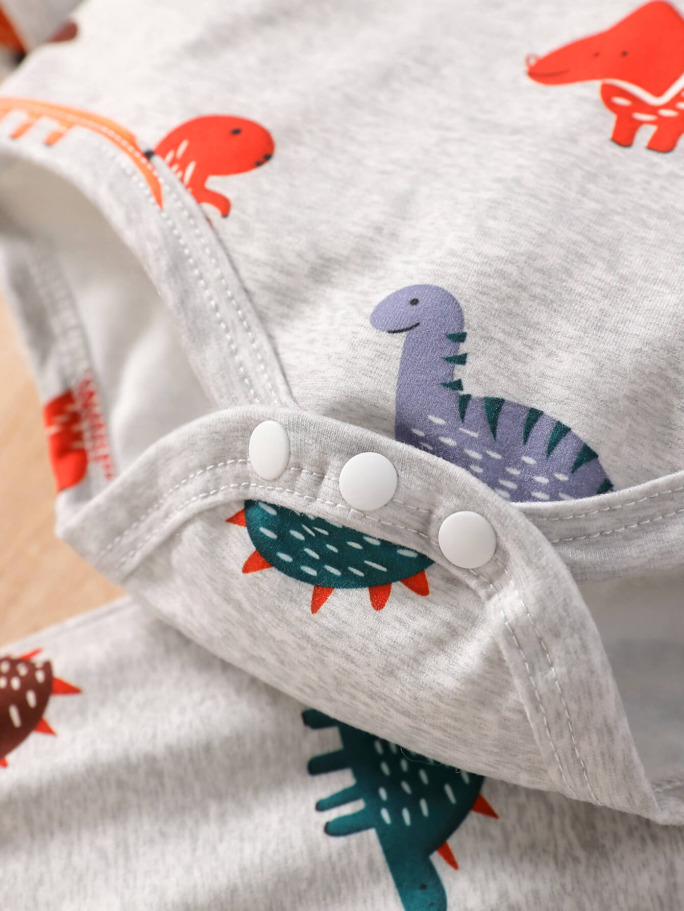 Baby Dinosaur Print Hooded Bodysuit and Joggers Set