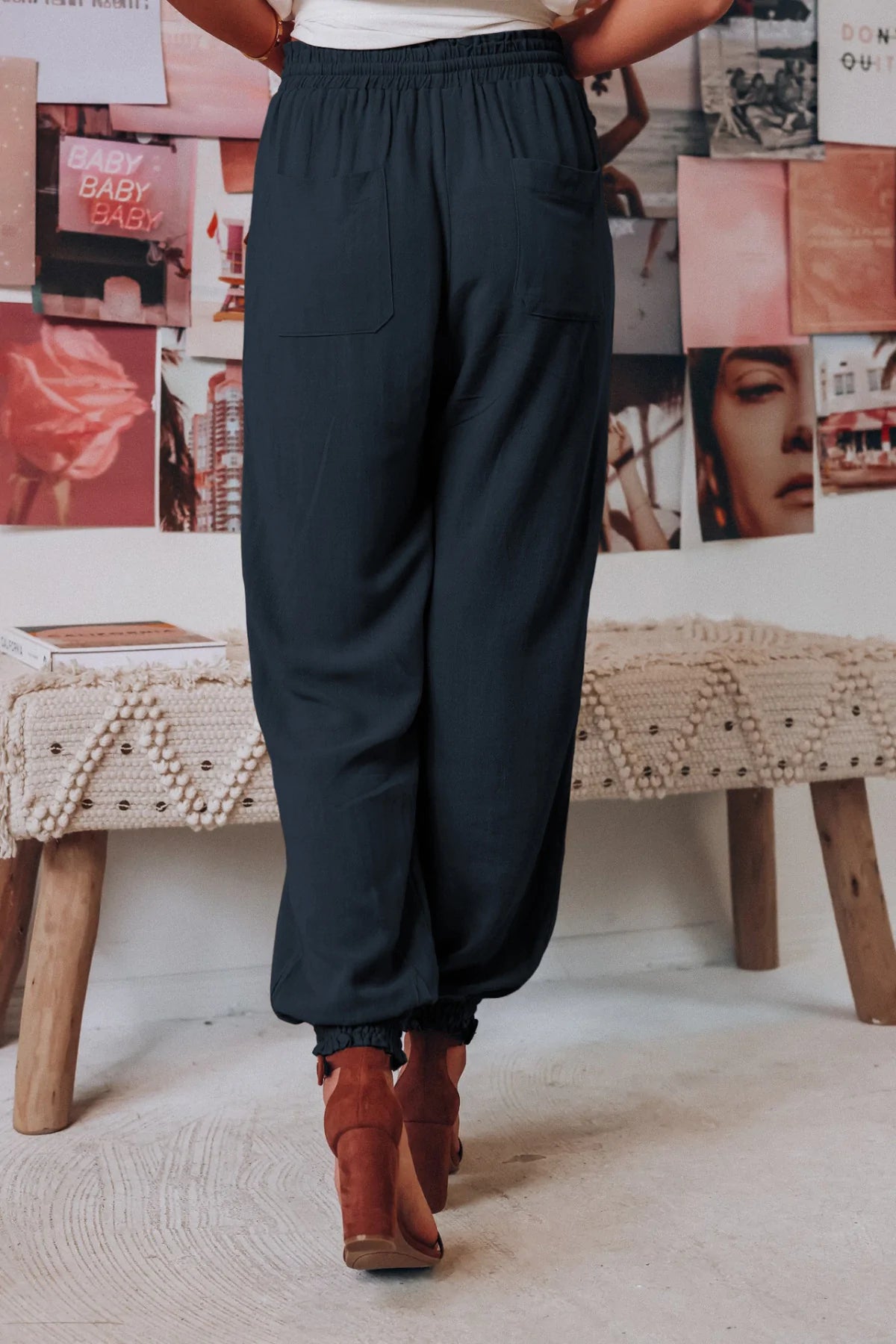 Solid Color Tie-waist Tapered Pants